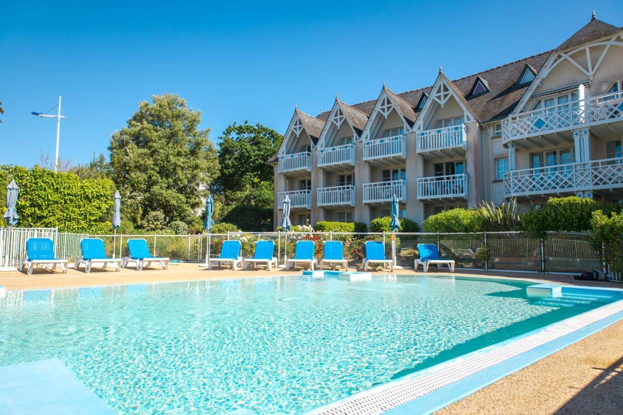 Апартаменты Plein Sud - Piscine Partagee Бенодет Экстерьер фото
